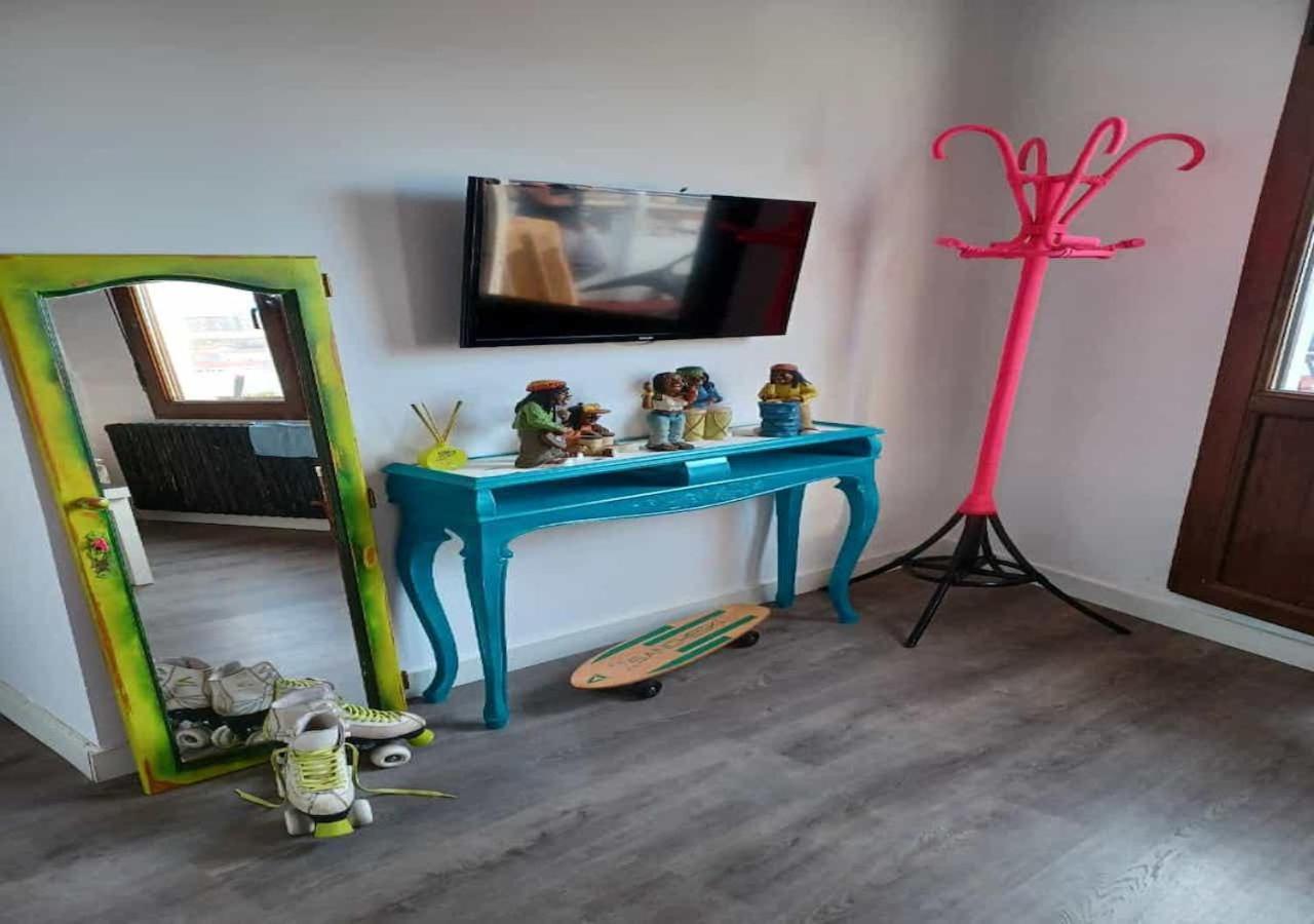 Habitaciones En El Atico De Tona Mirando A La Bahia De سانتاندر المظهر الخارجي الصورة