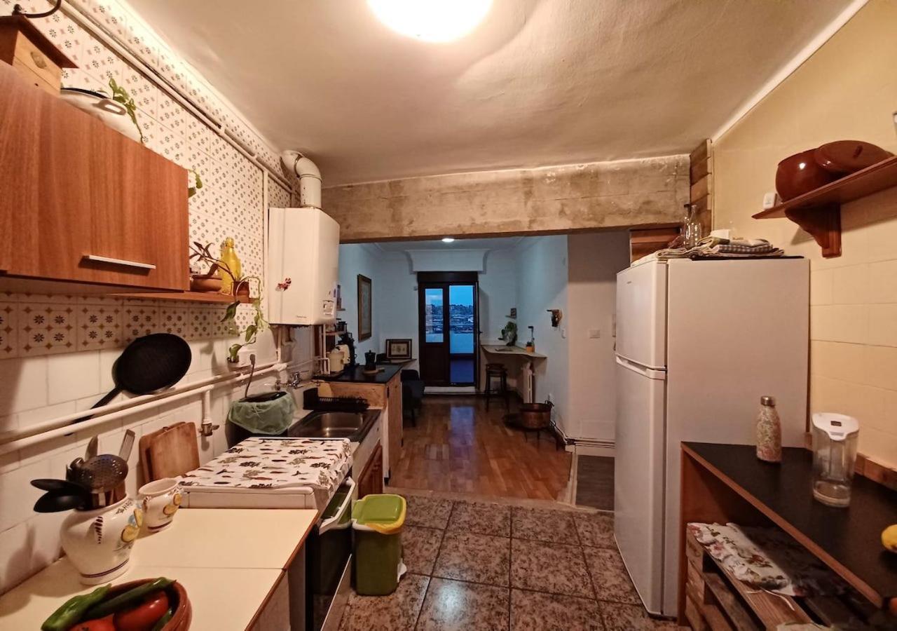 Habitaciones En El Atico De Tona Mirando A La Bahia De سانتاندر المظهر الخارجي الصورة
